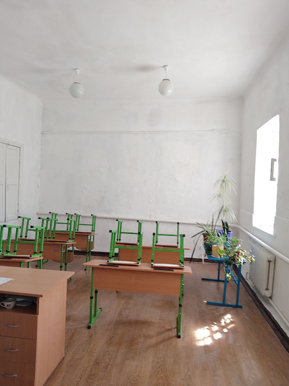 Ремонтные работы классных комнат.